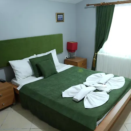 Destina Boutique Hotel *